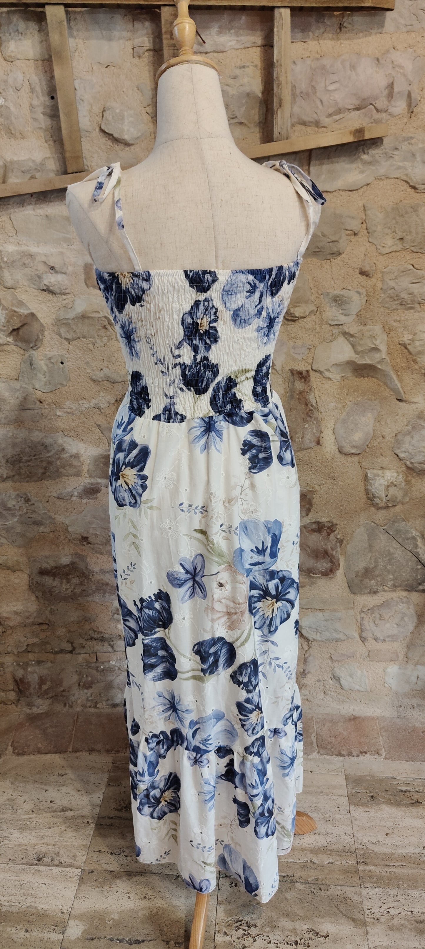 Abito sangallo blu