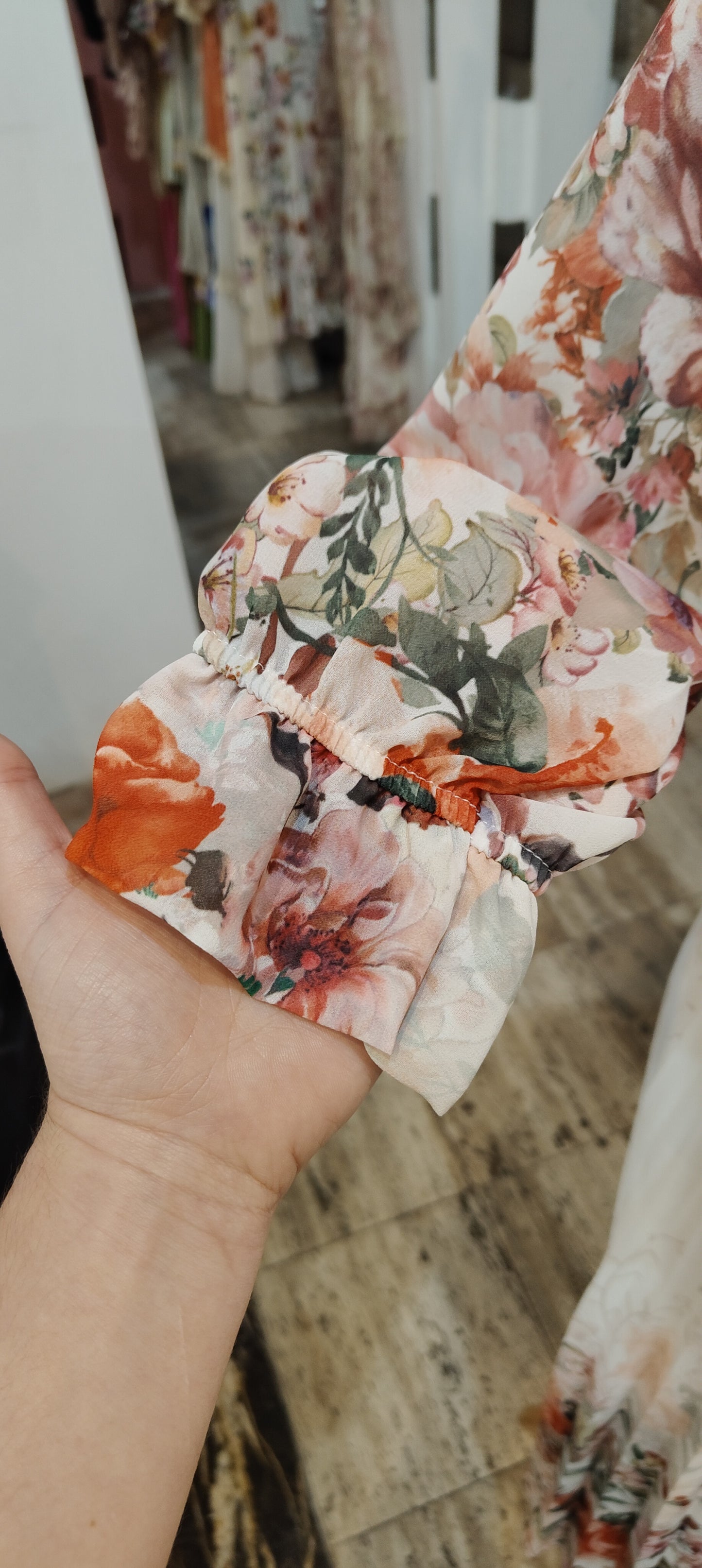 Abito a portafoglio con fiori