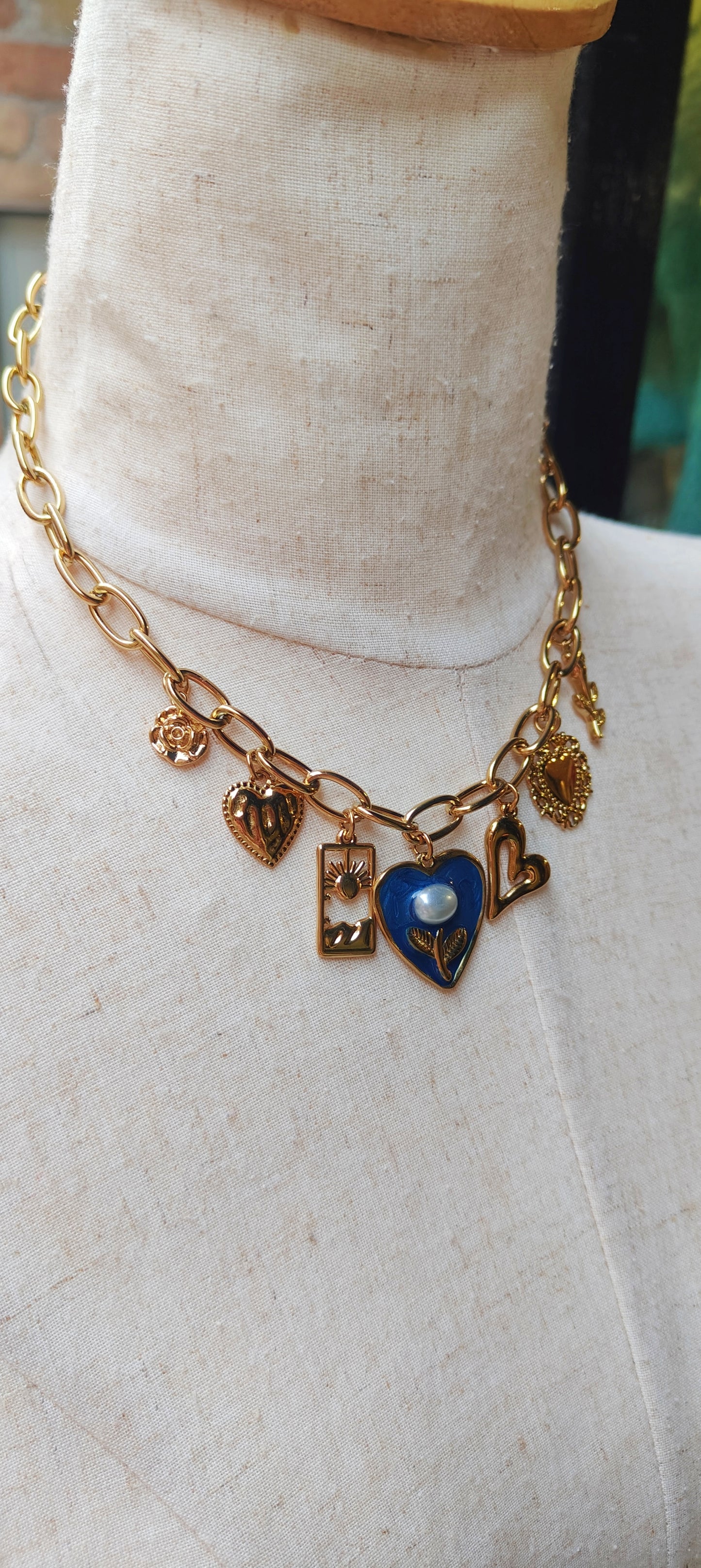 Collana cuori blu