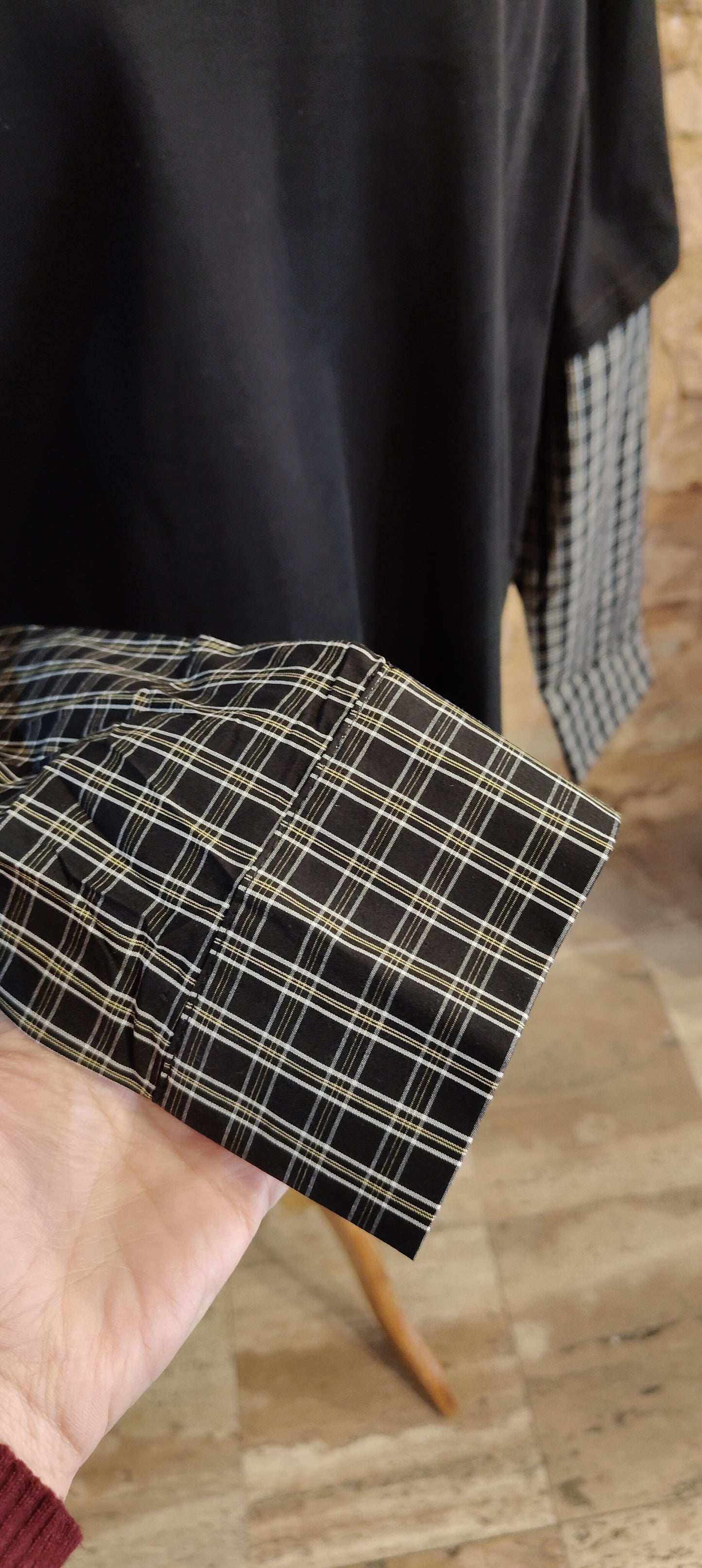 Maglia camicia nera