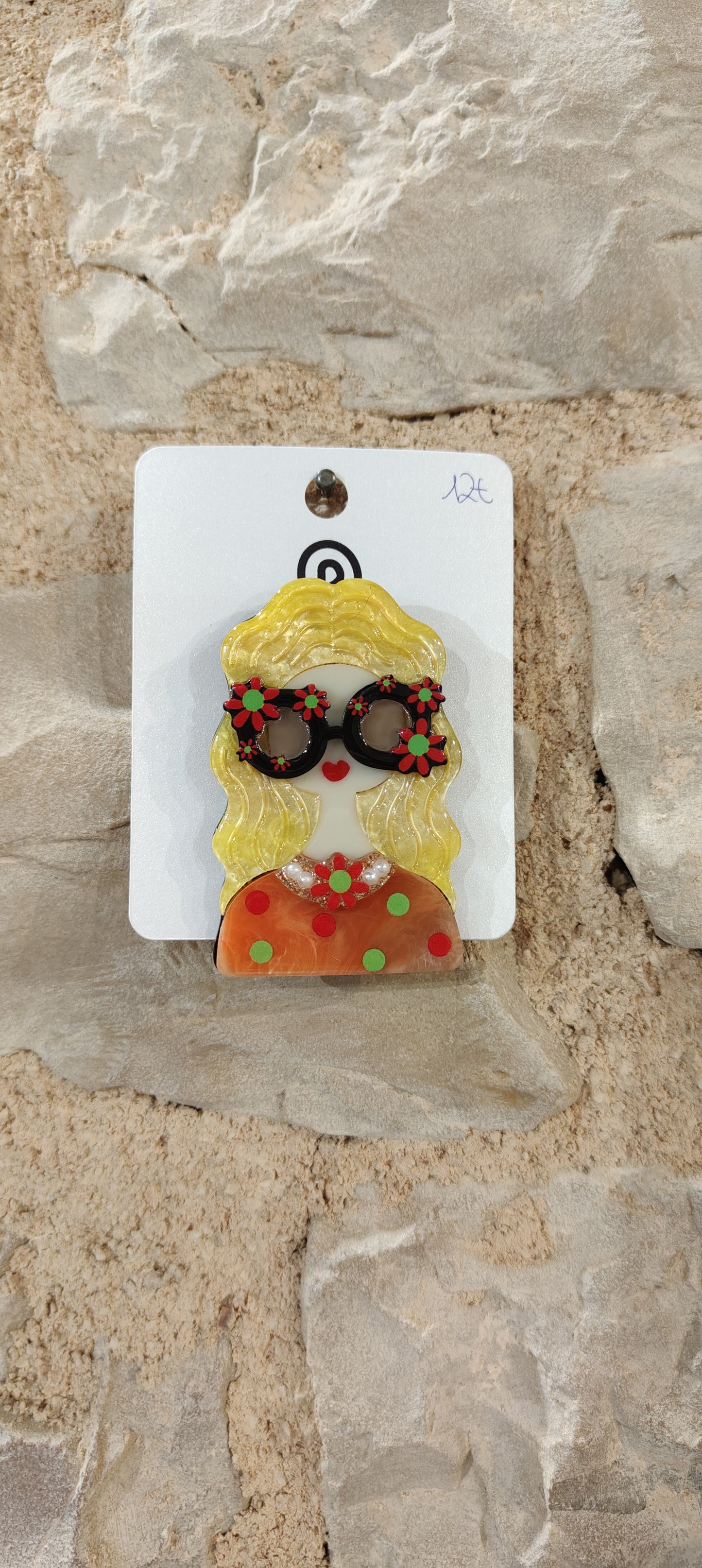 Spilla signorina 8