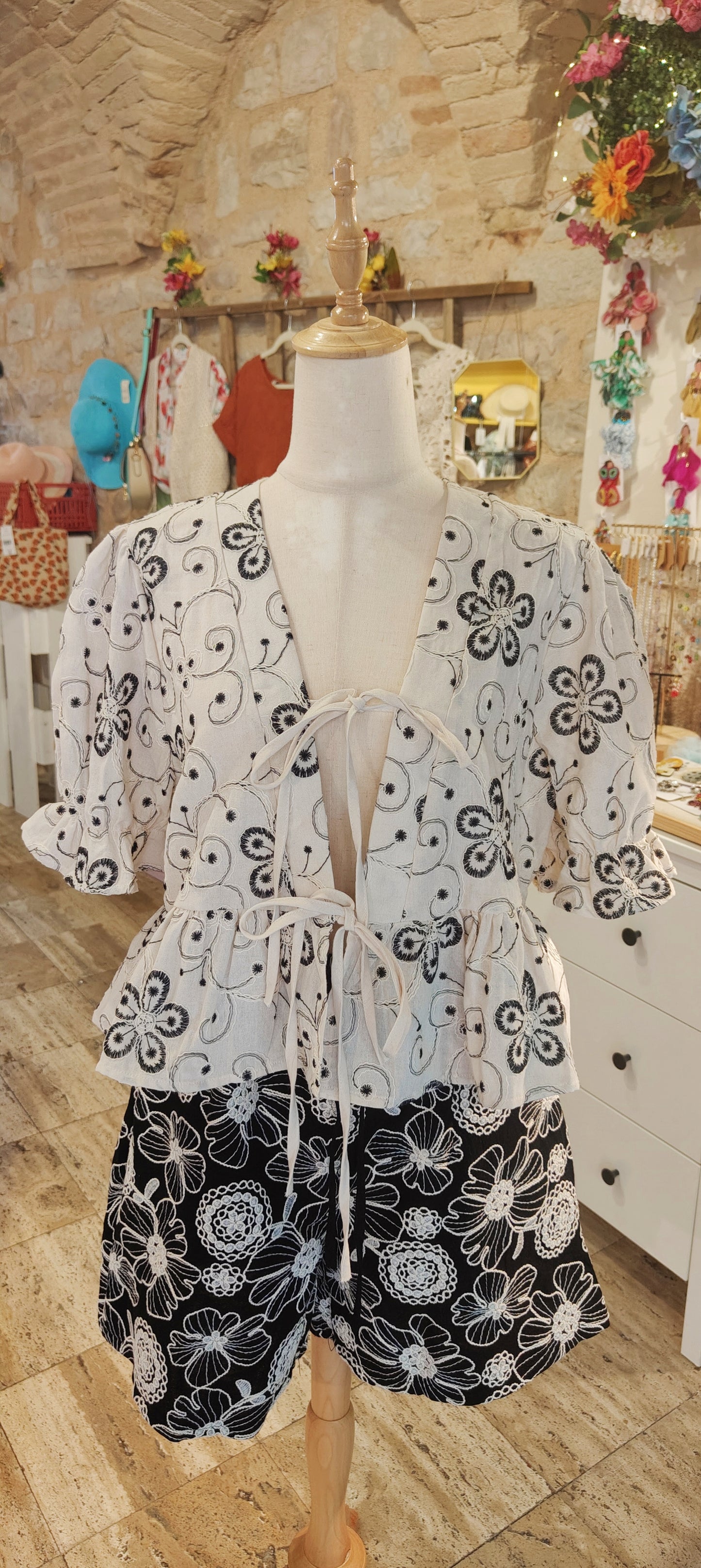 Camicia con laccetti cordino