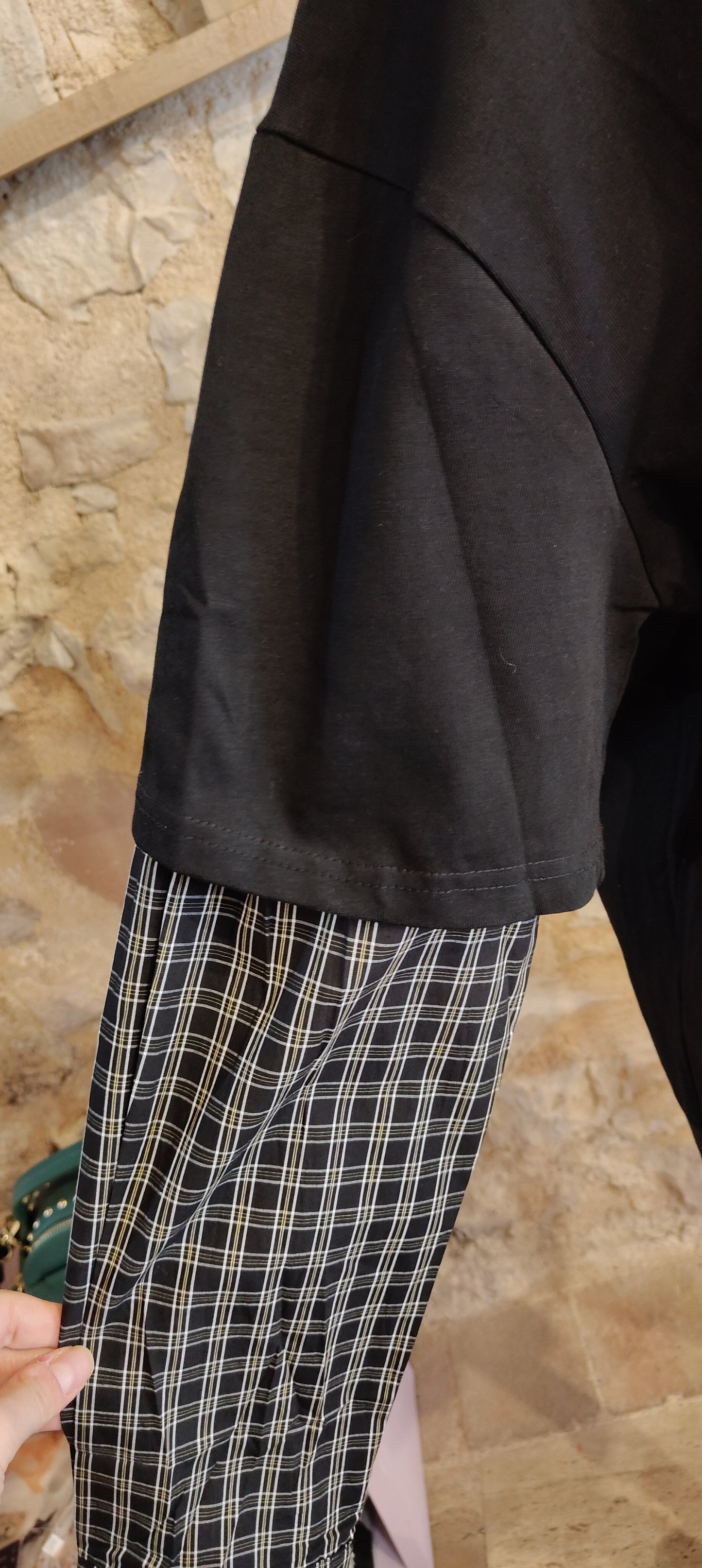 Maglia camicia nera