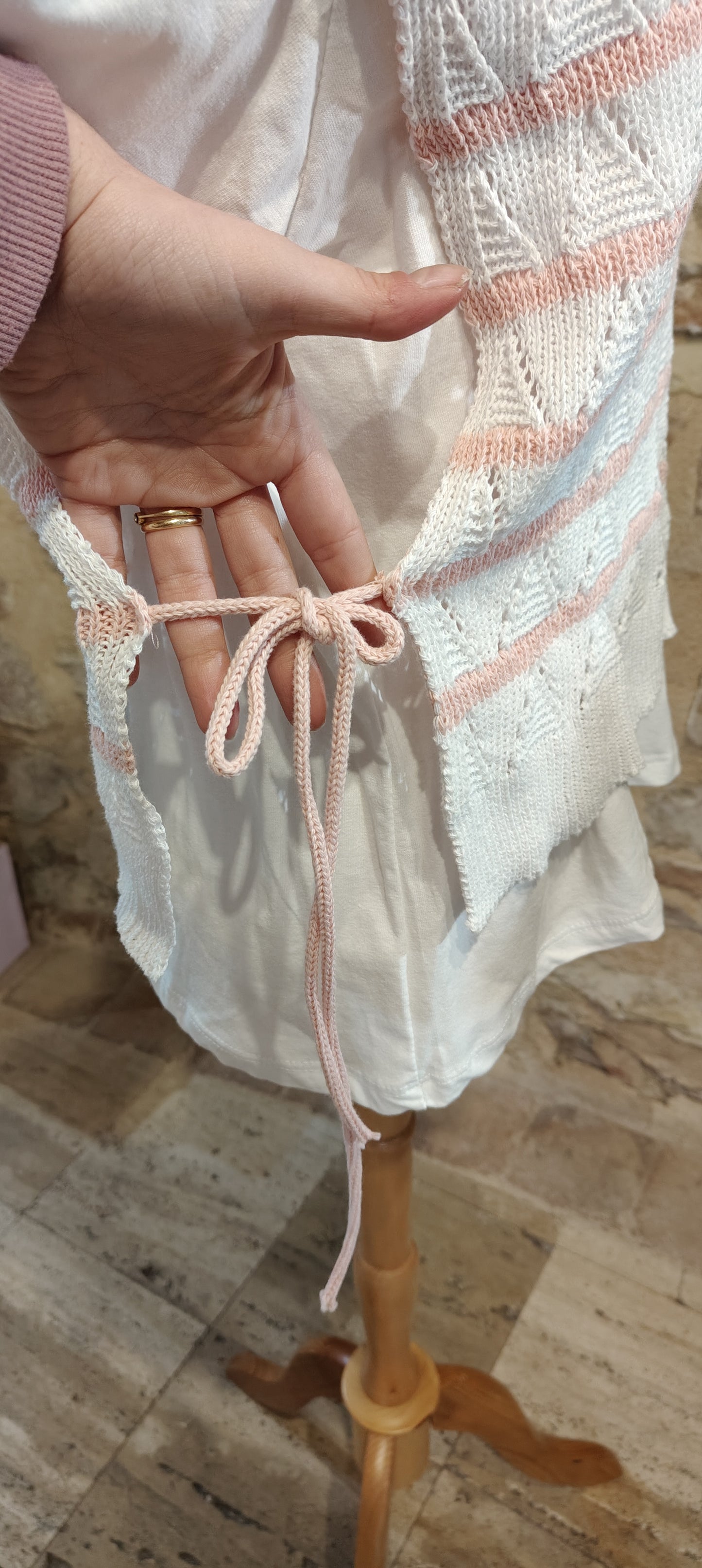 T-shirt con gilet rosa