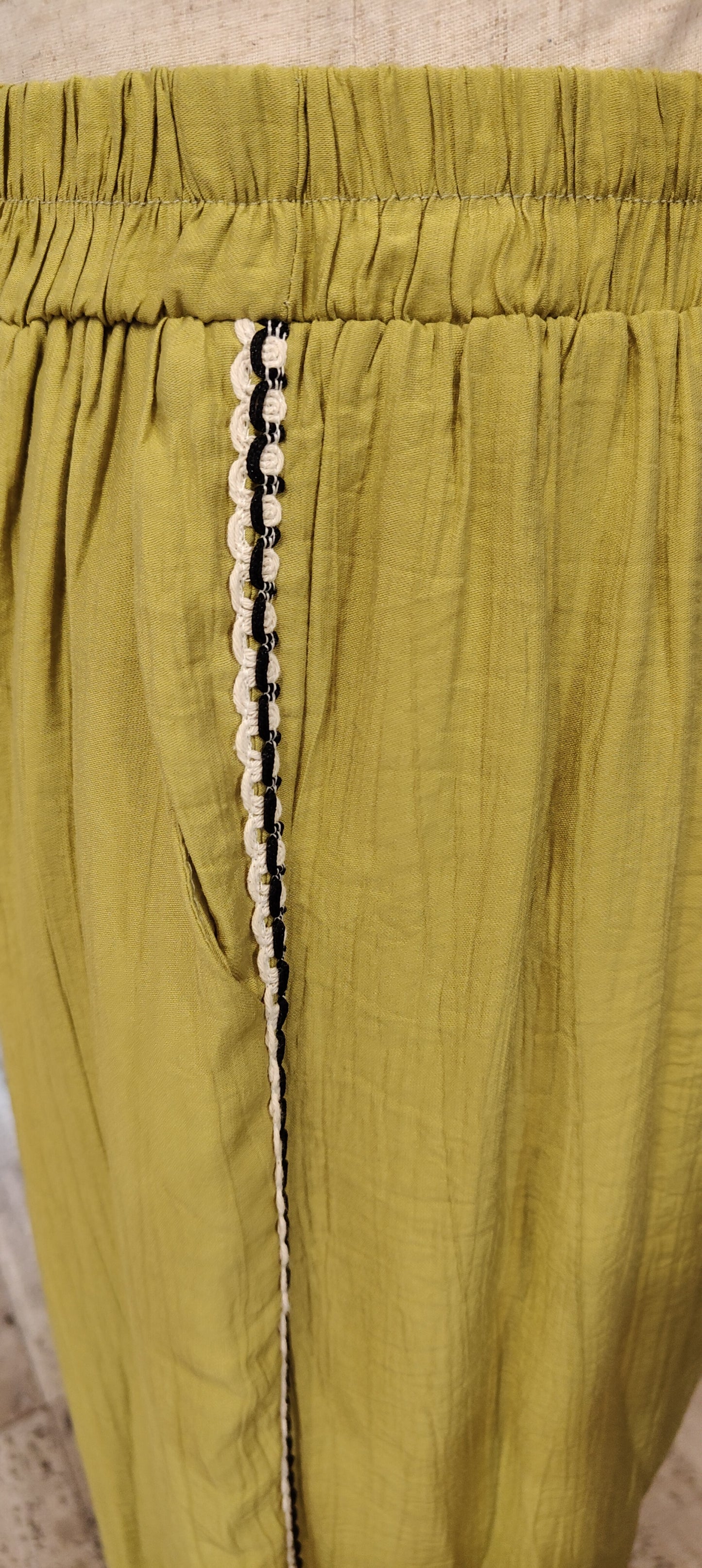 Pantaloni palma verde
