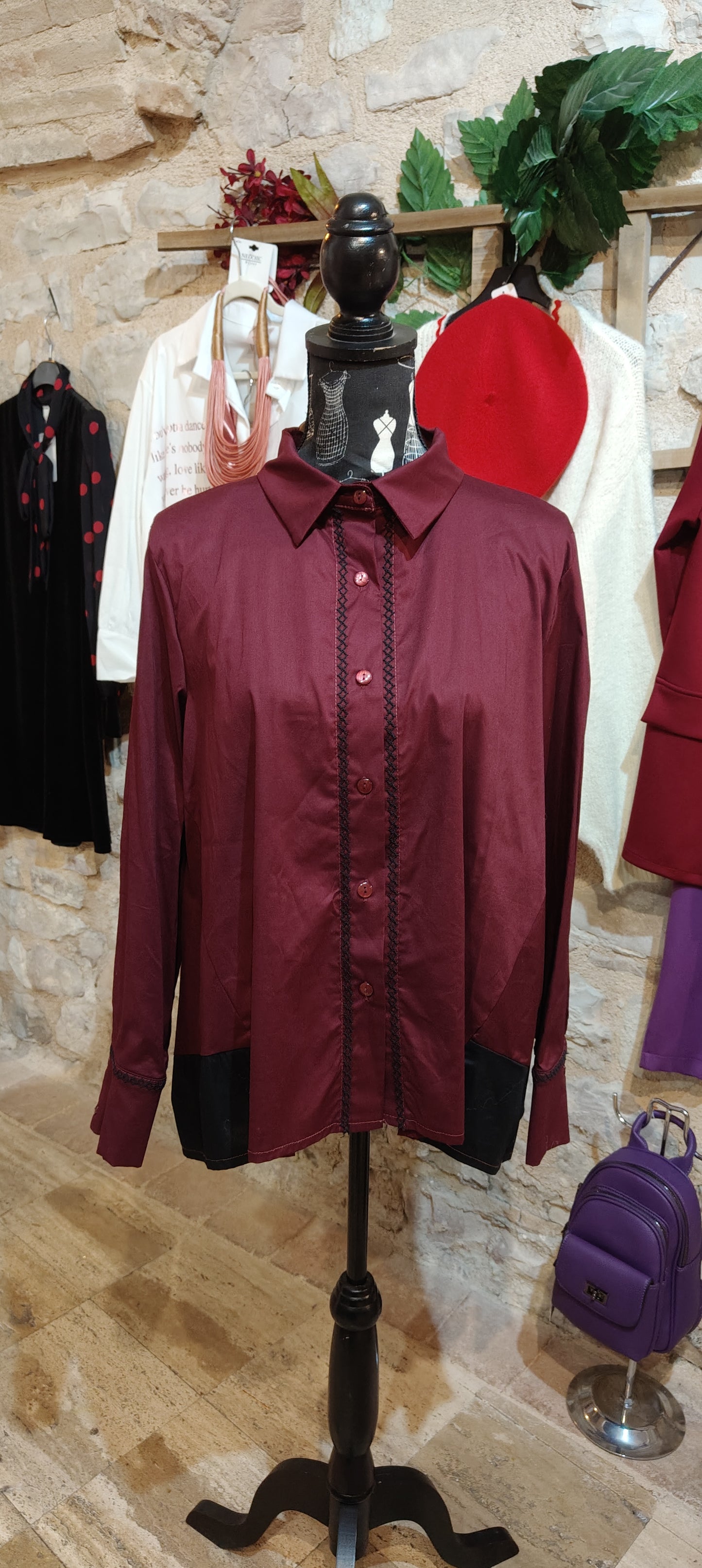 Camicia ricamata bordeaux