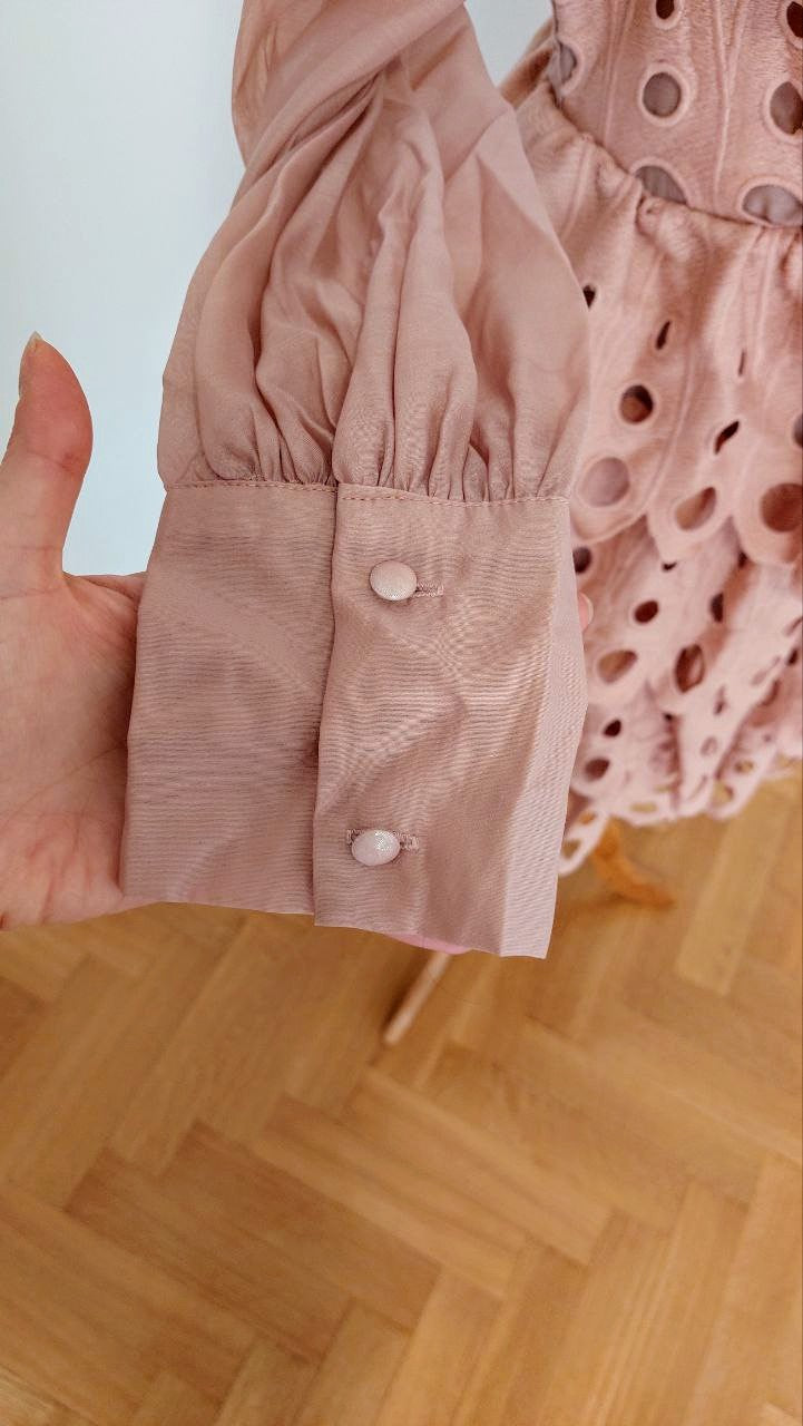 Abito petali rosa