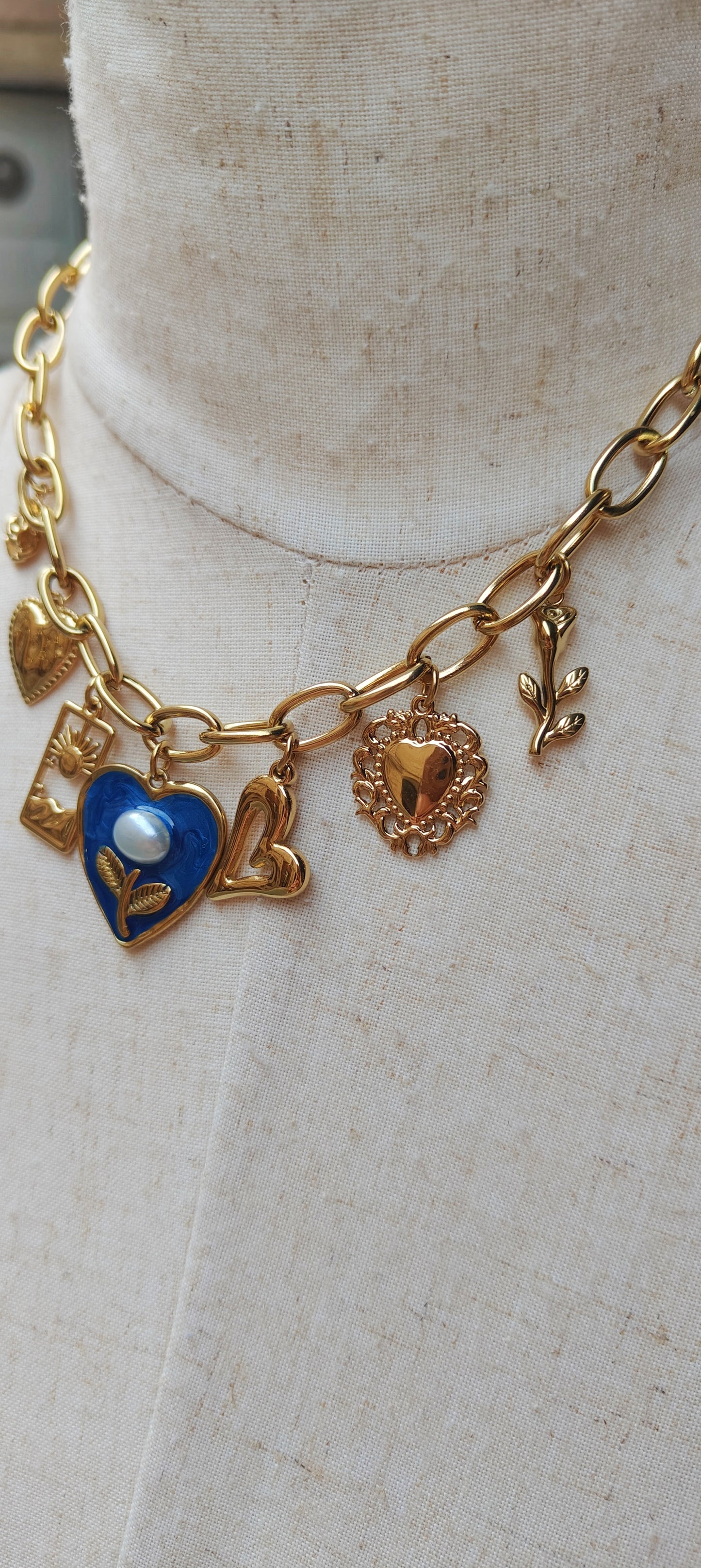 Collana cuori blu
