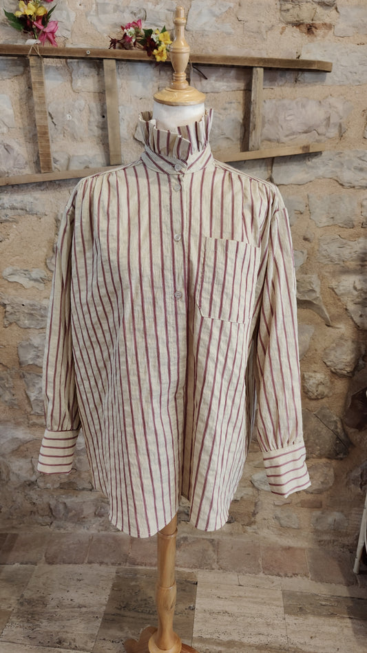 Camicia con collo alto (panna)