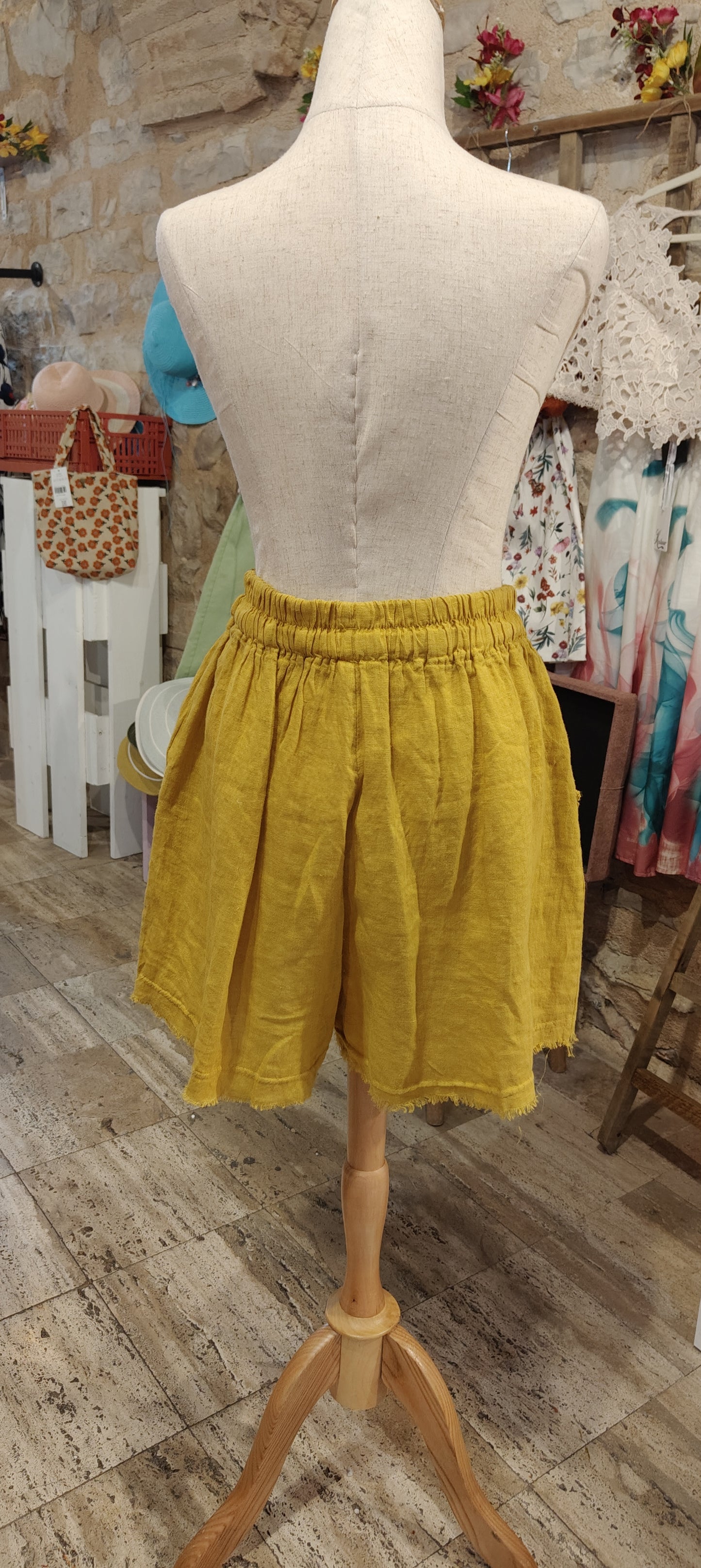Shorts senape