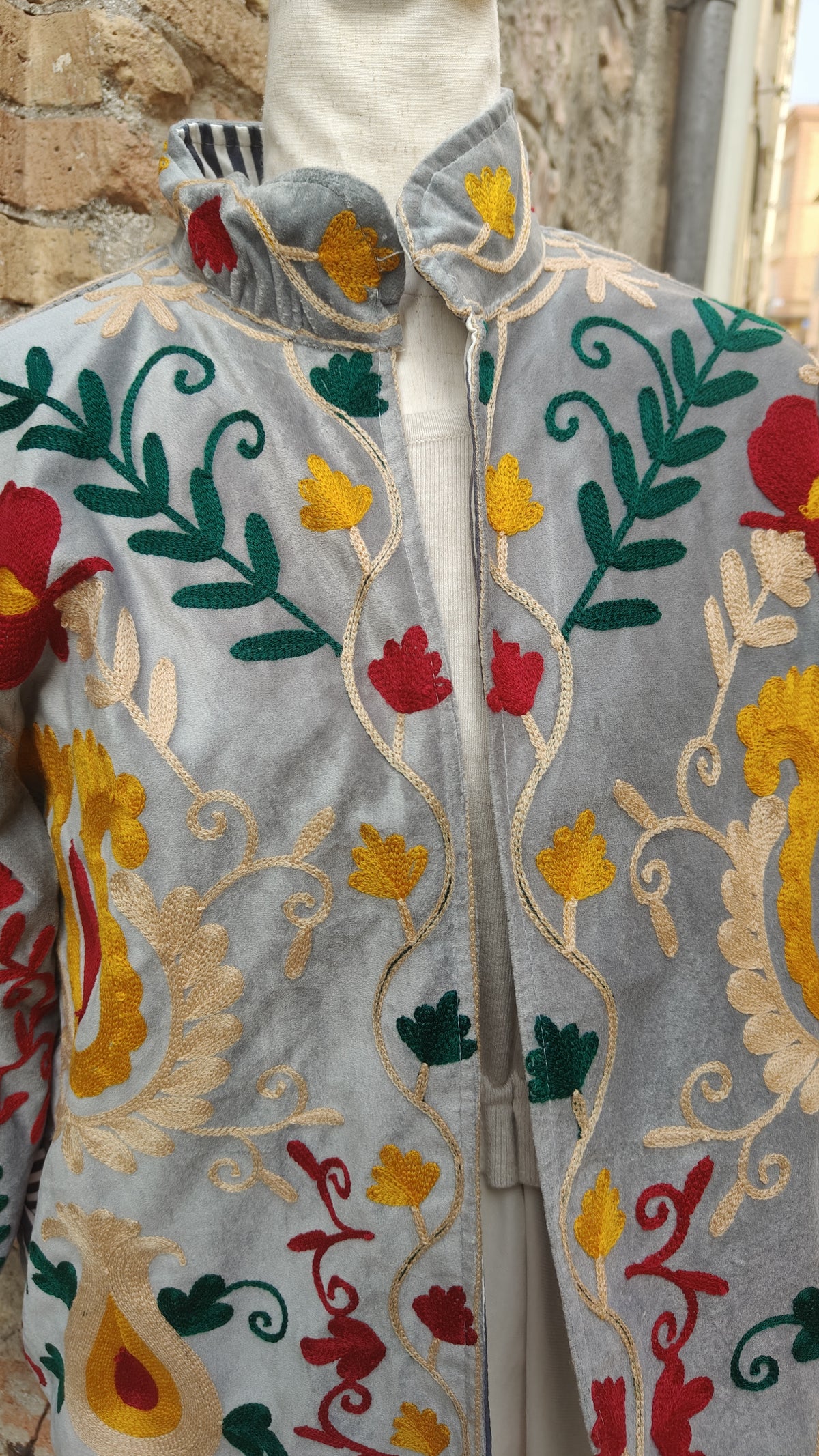 Kimono Suzani grigio