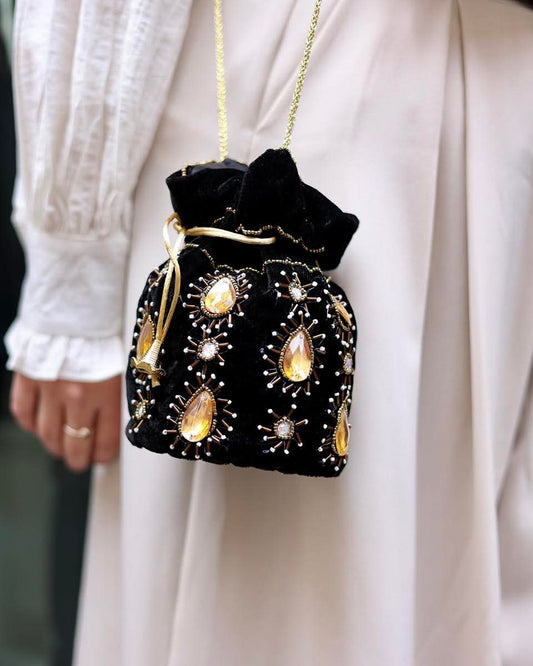 Secchiello gioiello nero