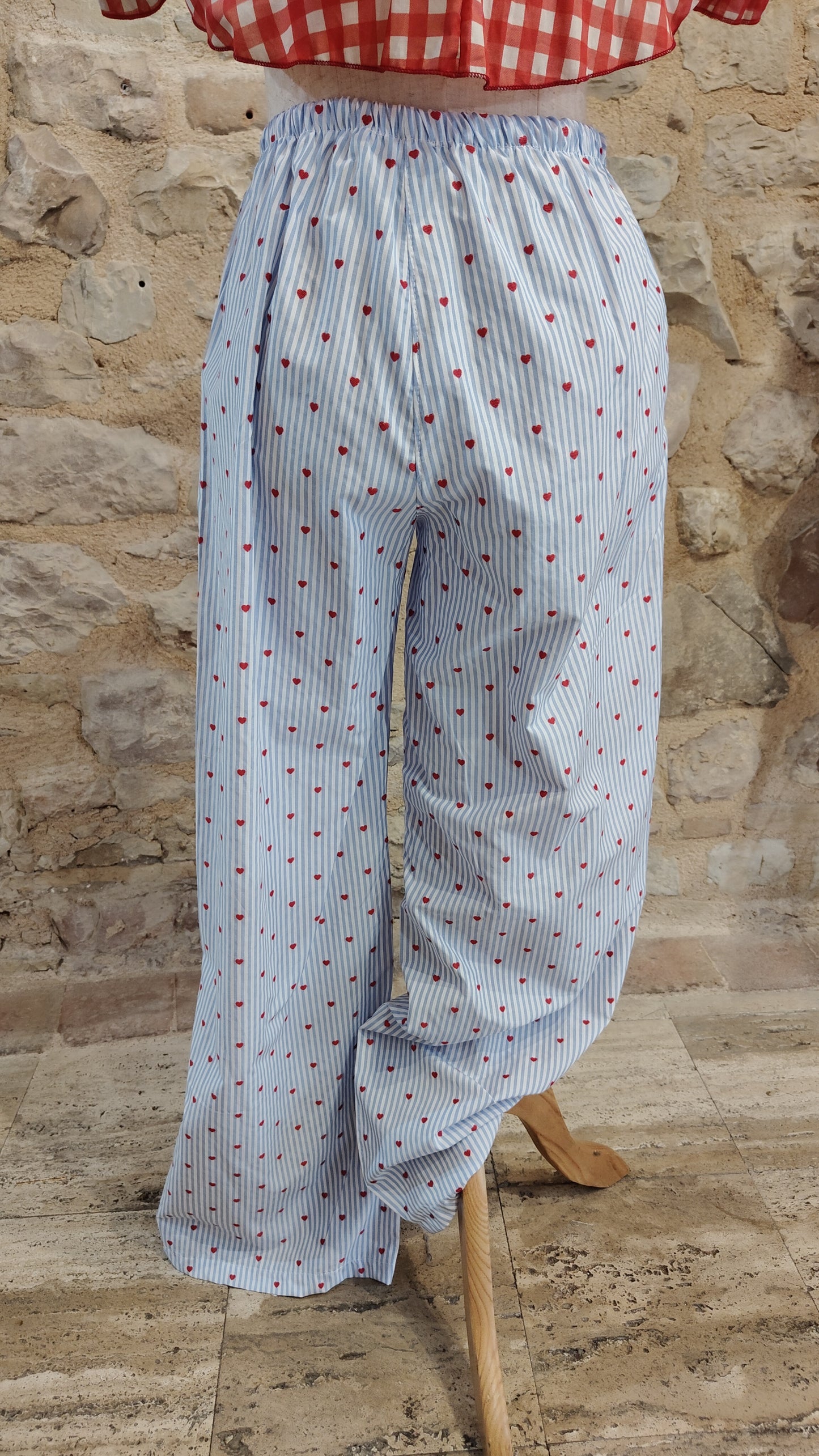 Pantaloni cuoricini
