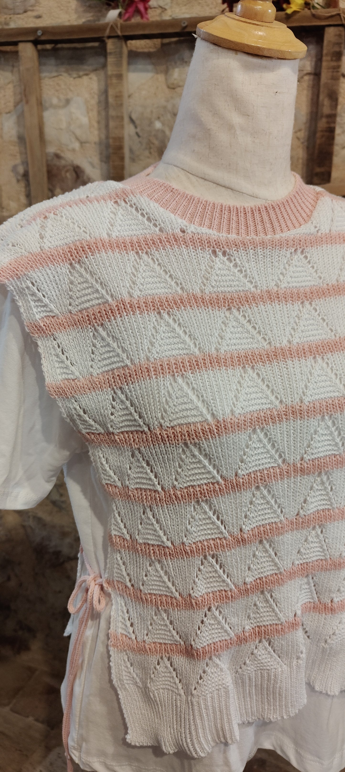 T-shirt con gilet rosa