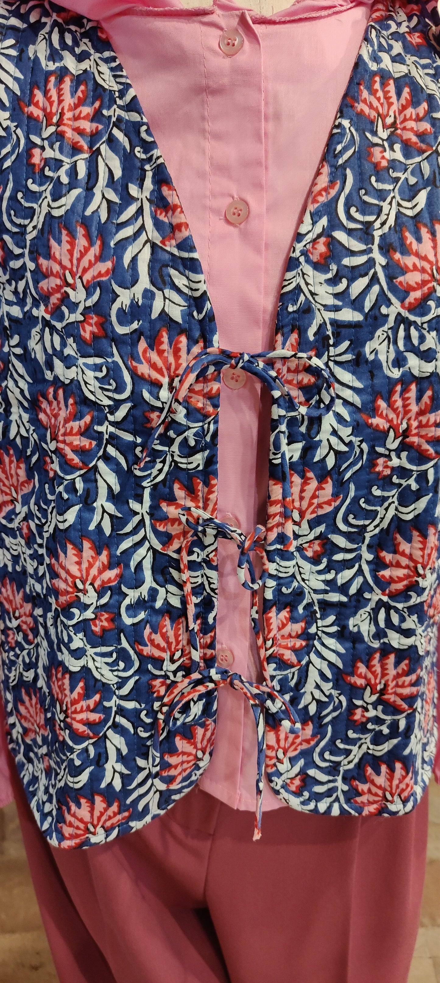 Gilet trapuntato blu