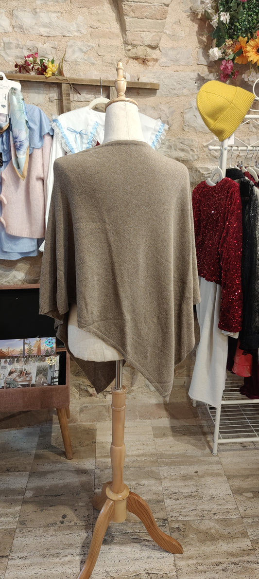 Poncho asimmetrico tortora