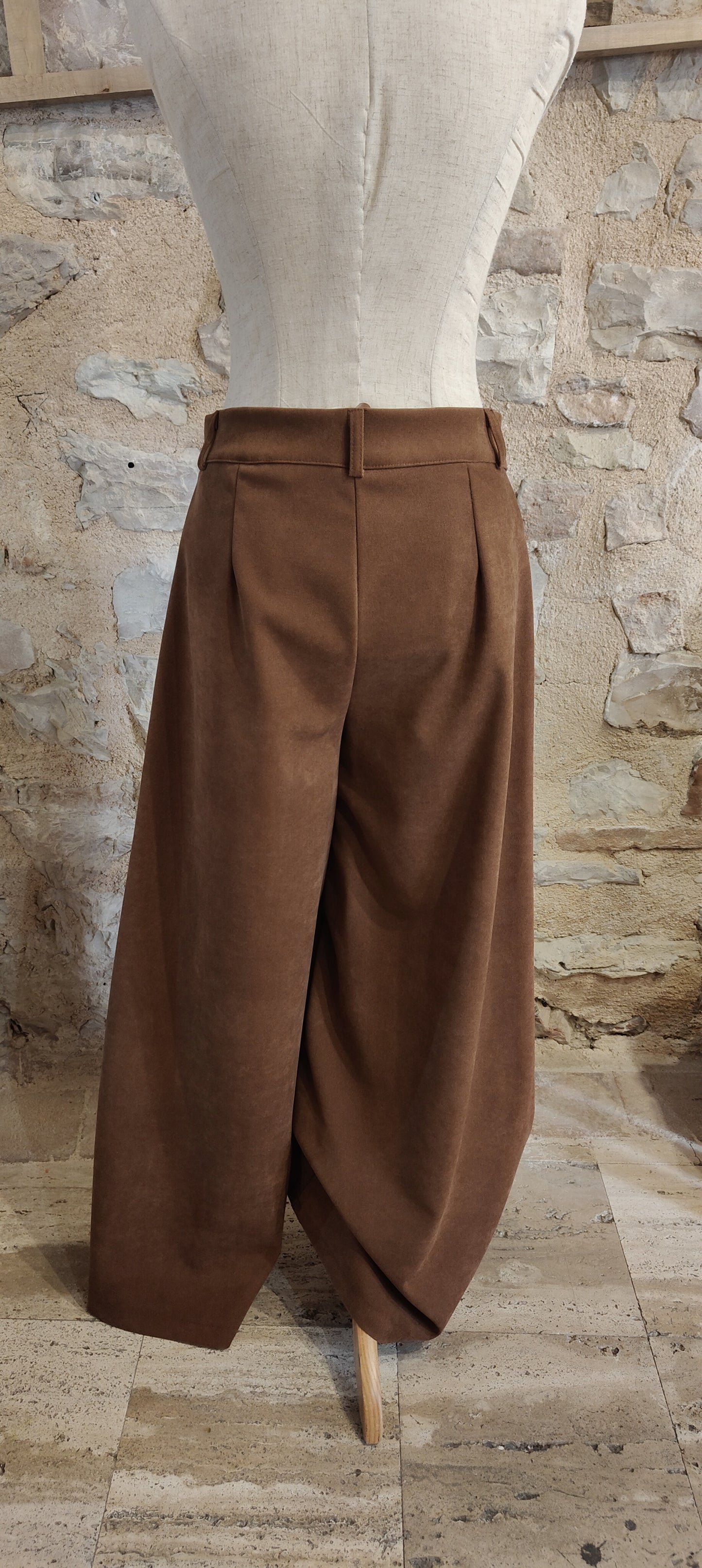Pantaloni a zampa