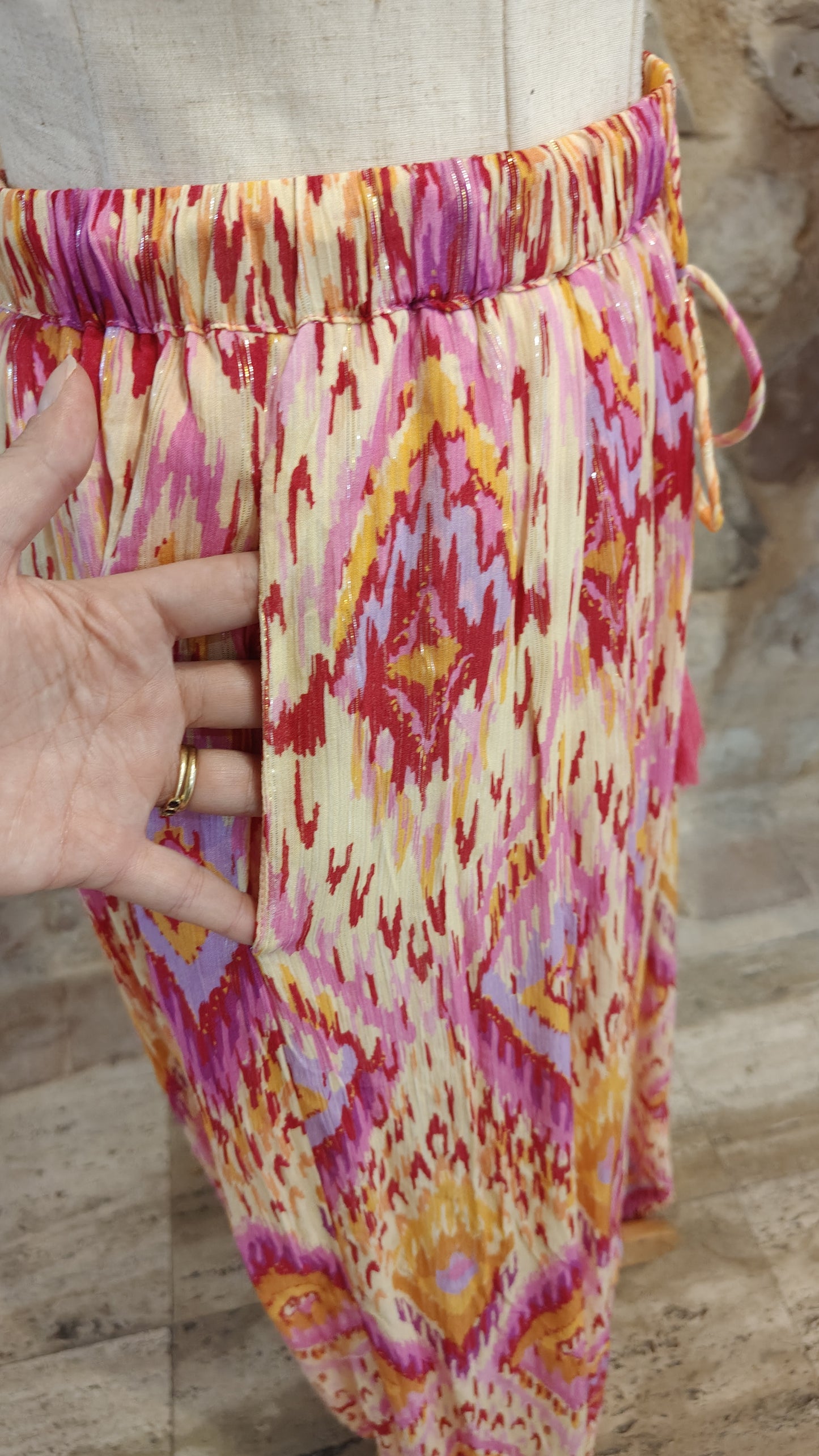 Pantaloni zig-zag