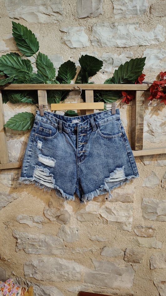 Shorts jeans strappati