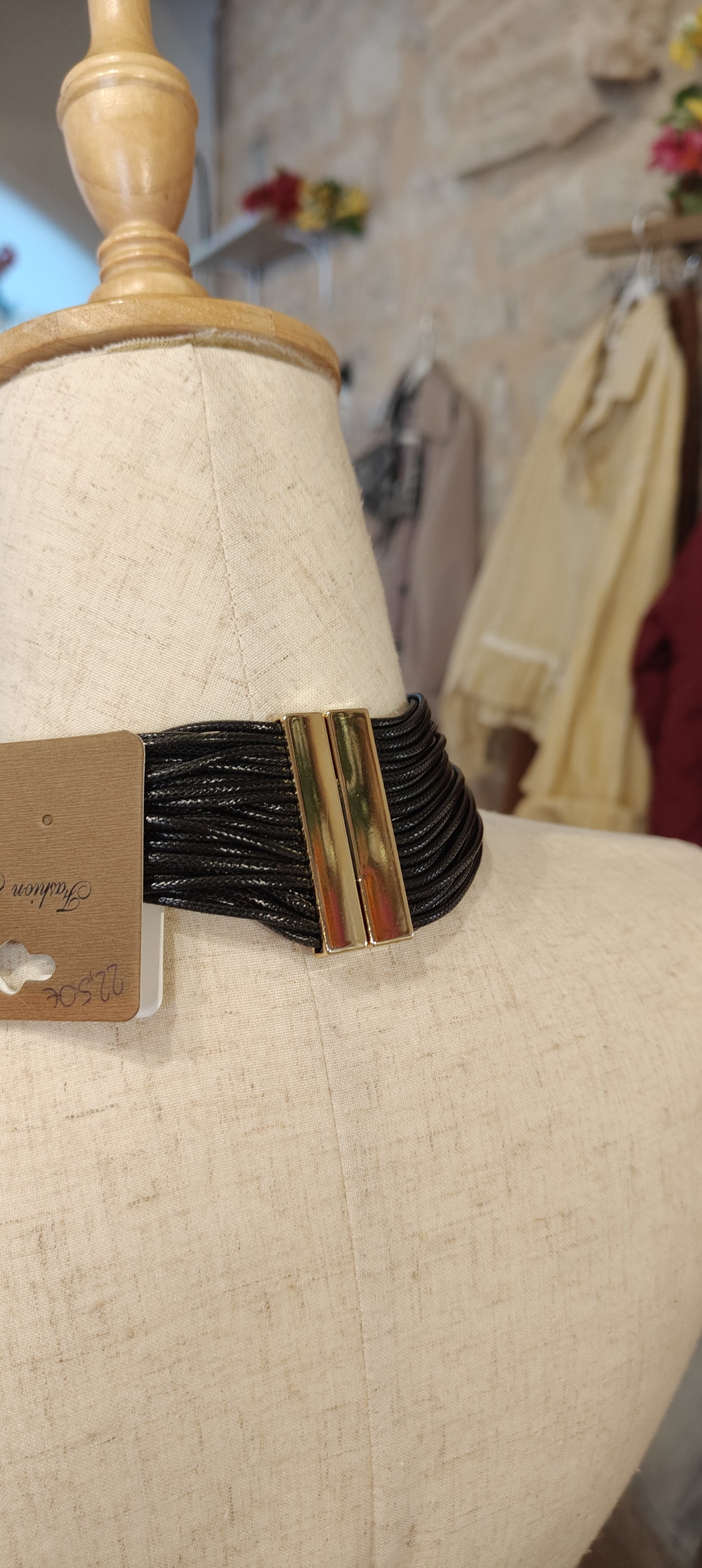 Collana mille fili nera