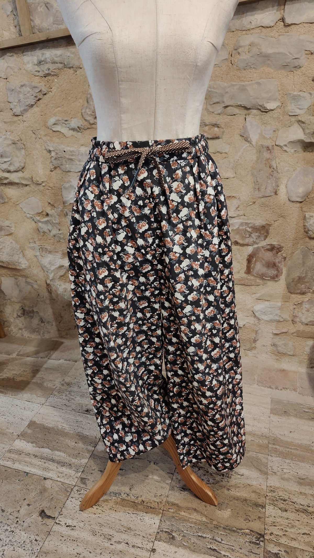 Pantaloni gardenia (scuro)