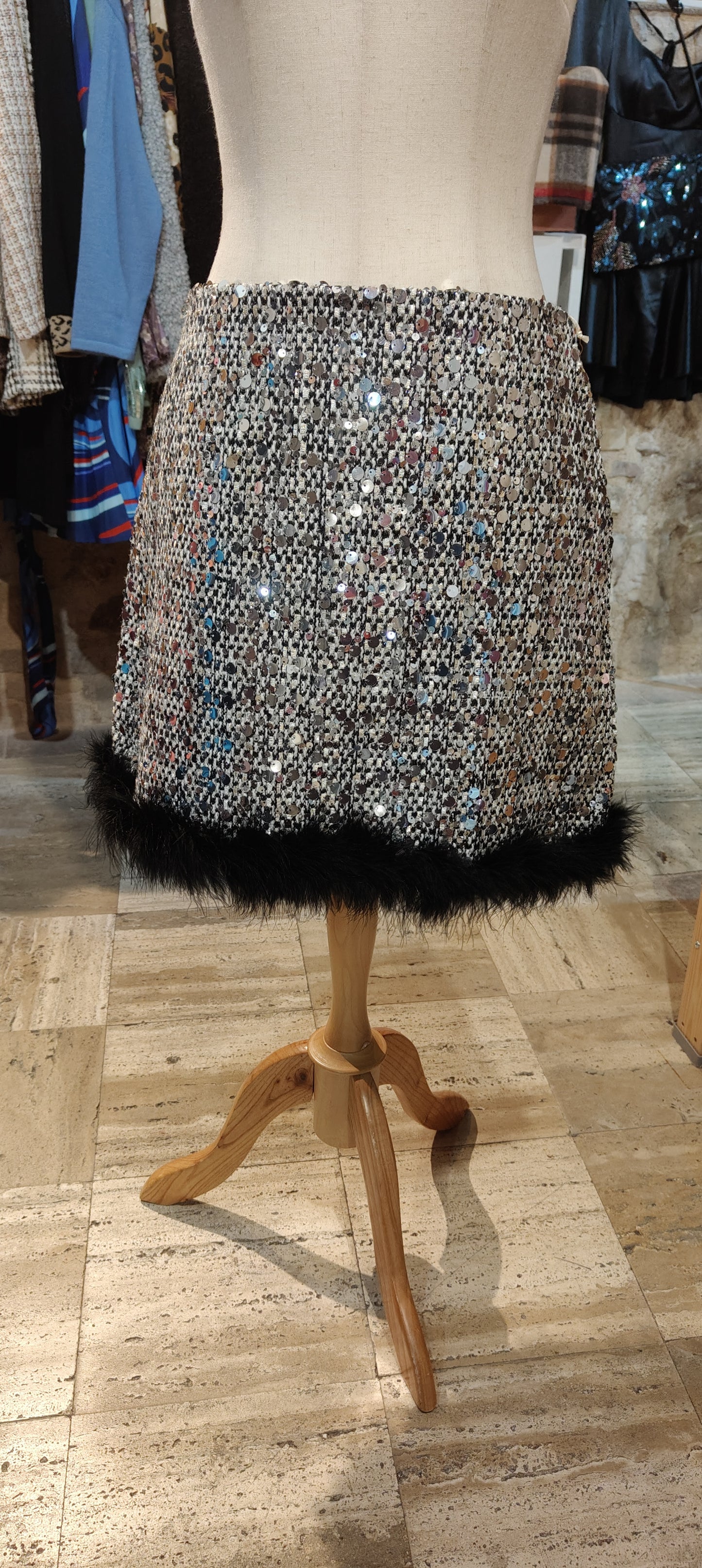 Gonna paillettes e pelo