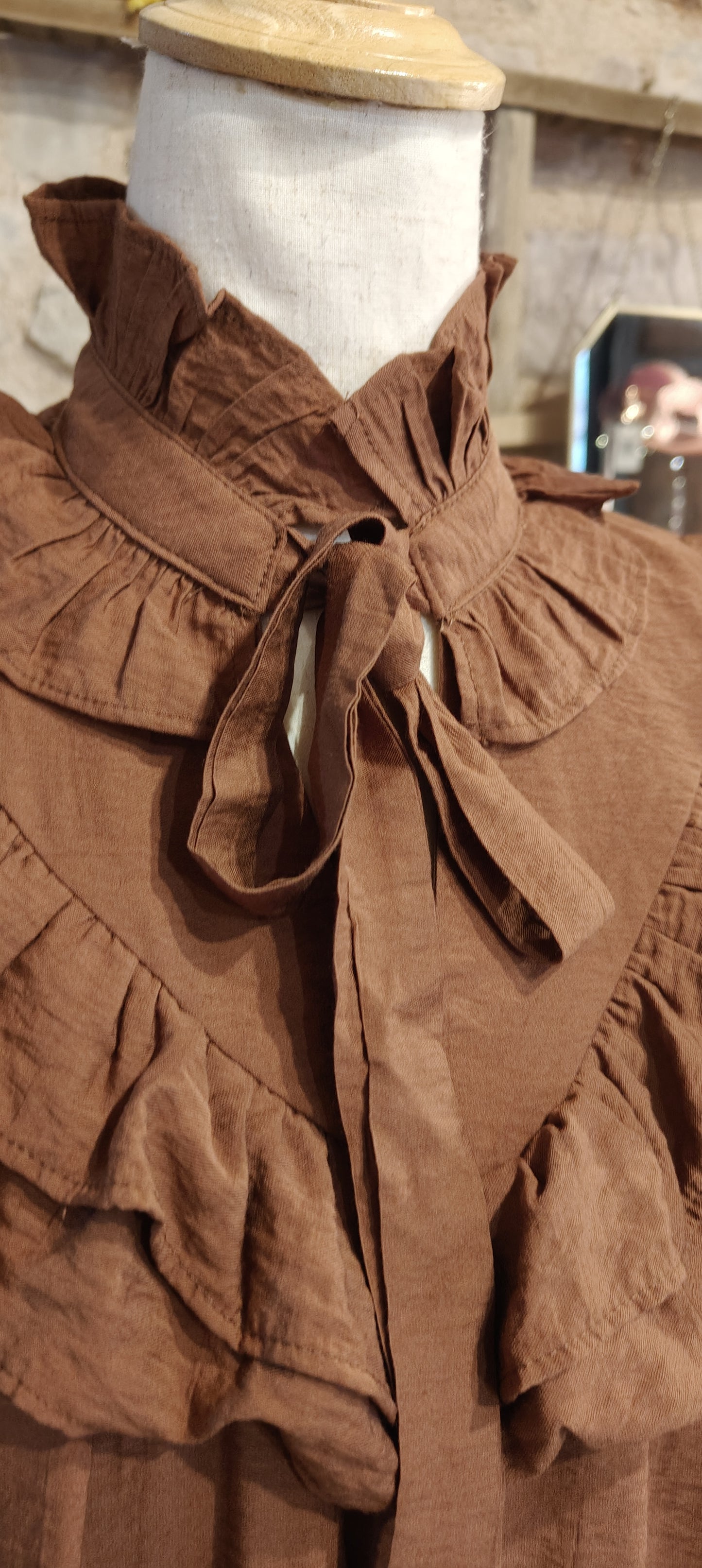 Blusa bonton marrone