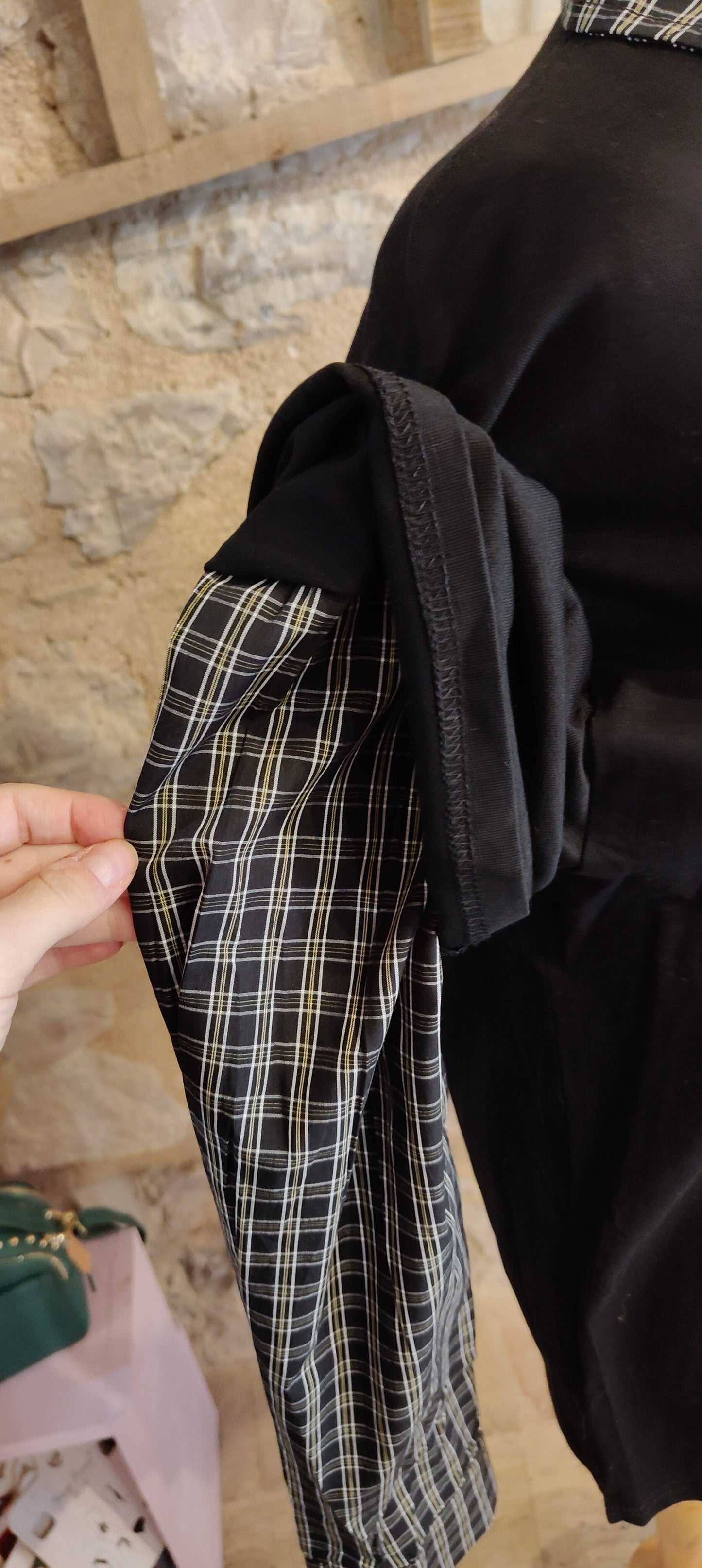 Maglia camicia nera