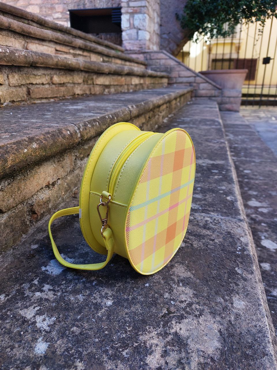 Borsetta Tamagotchi gialla