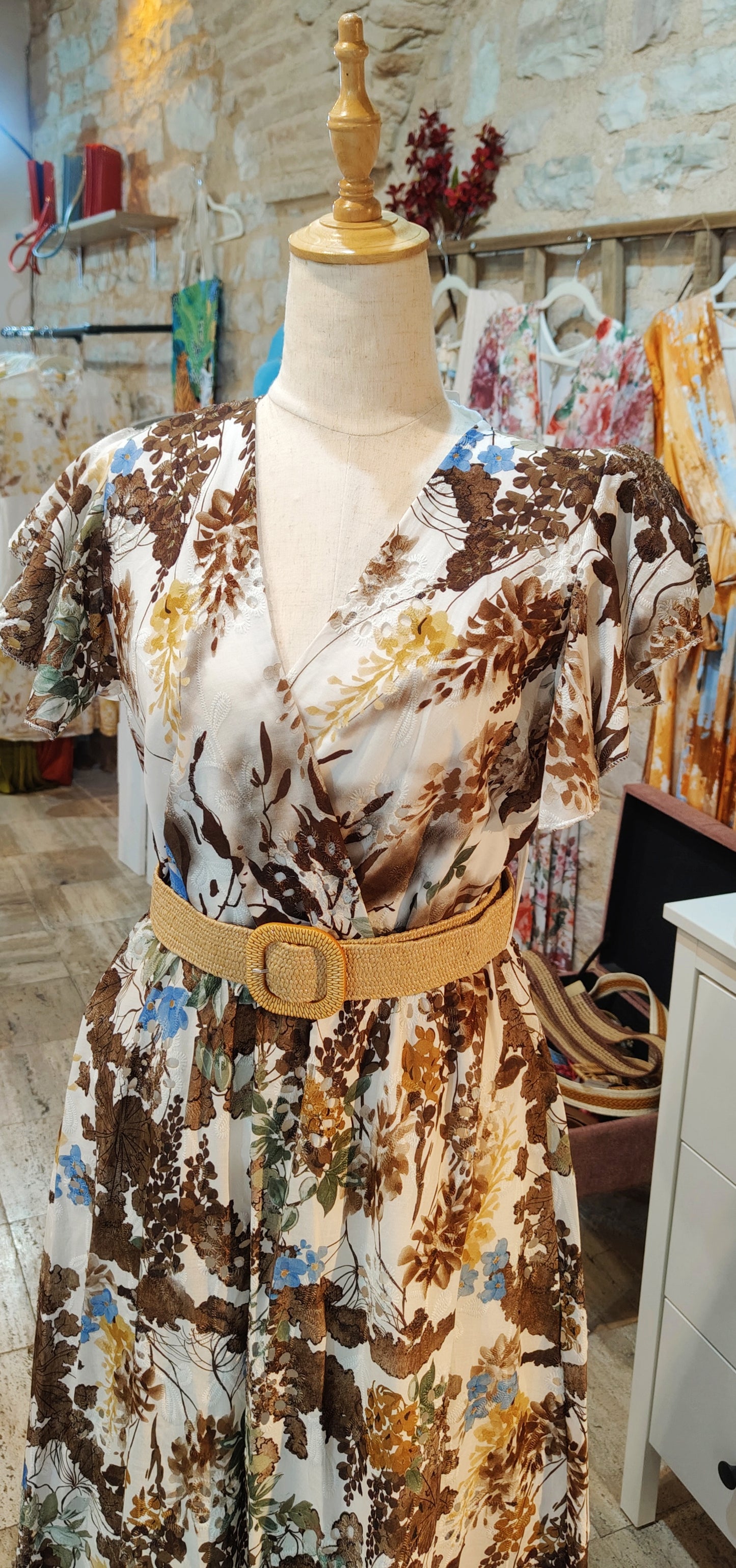 Abito sangallo marrone
