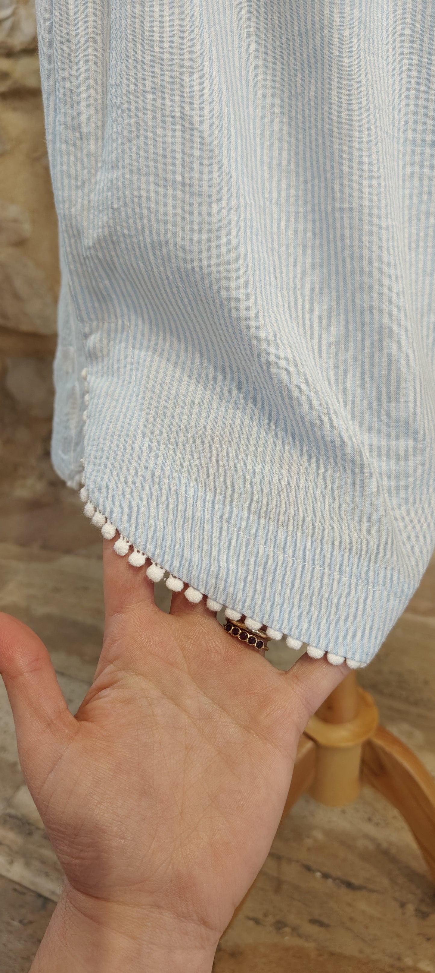 Shorts ricamini