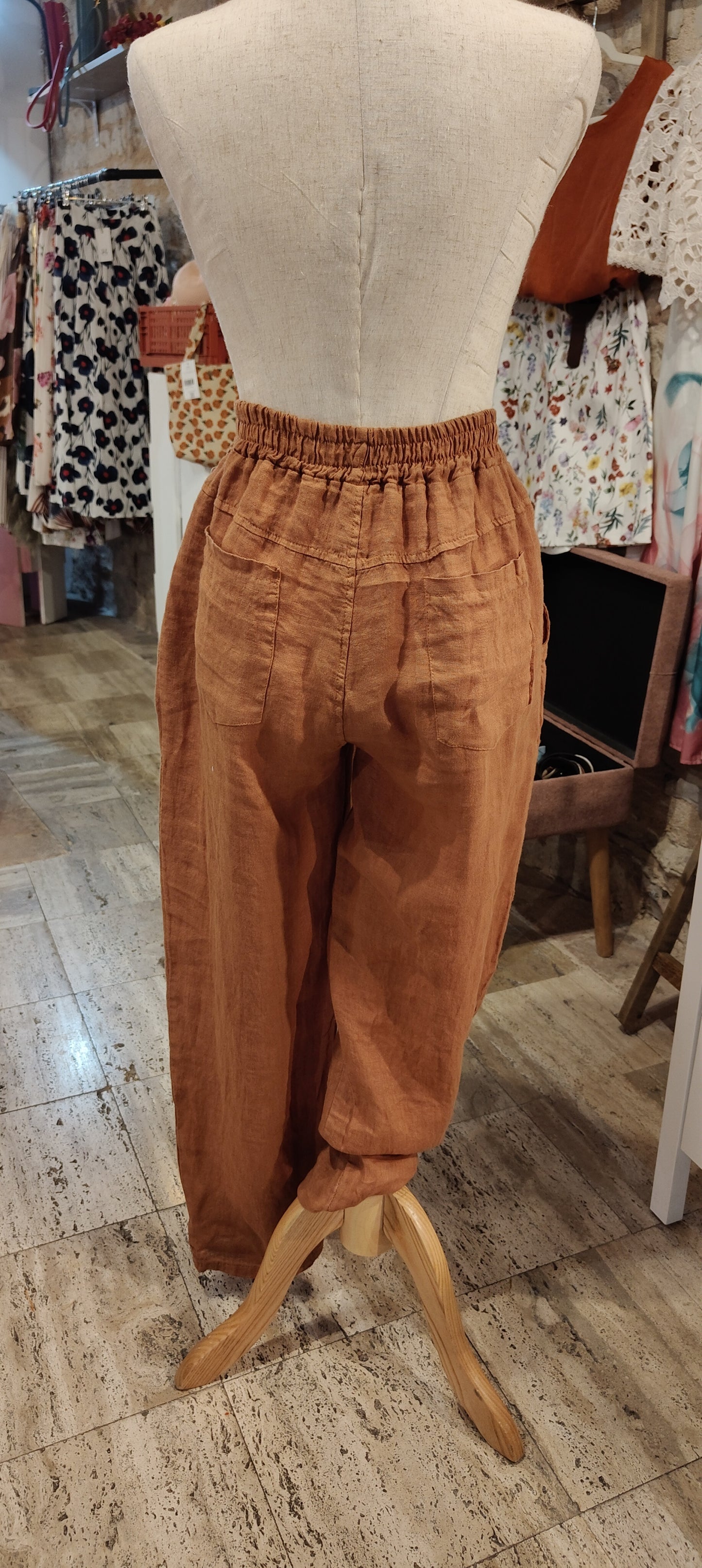 Pantaloni terracotta