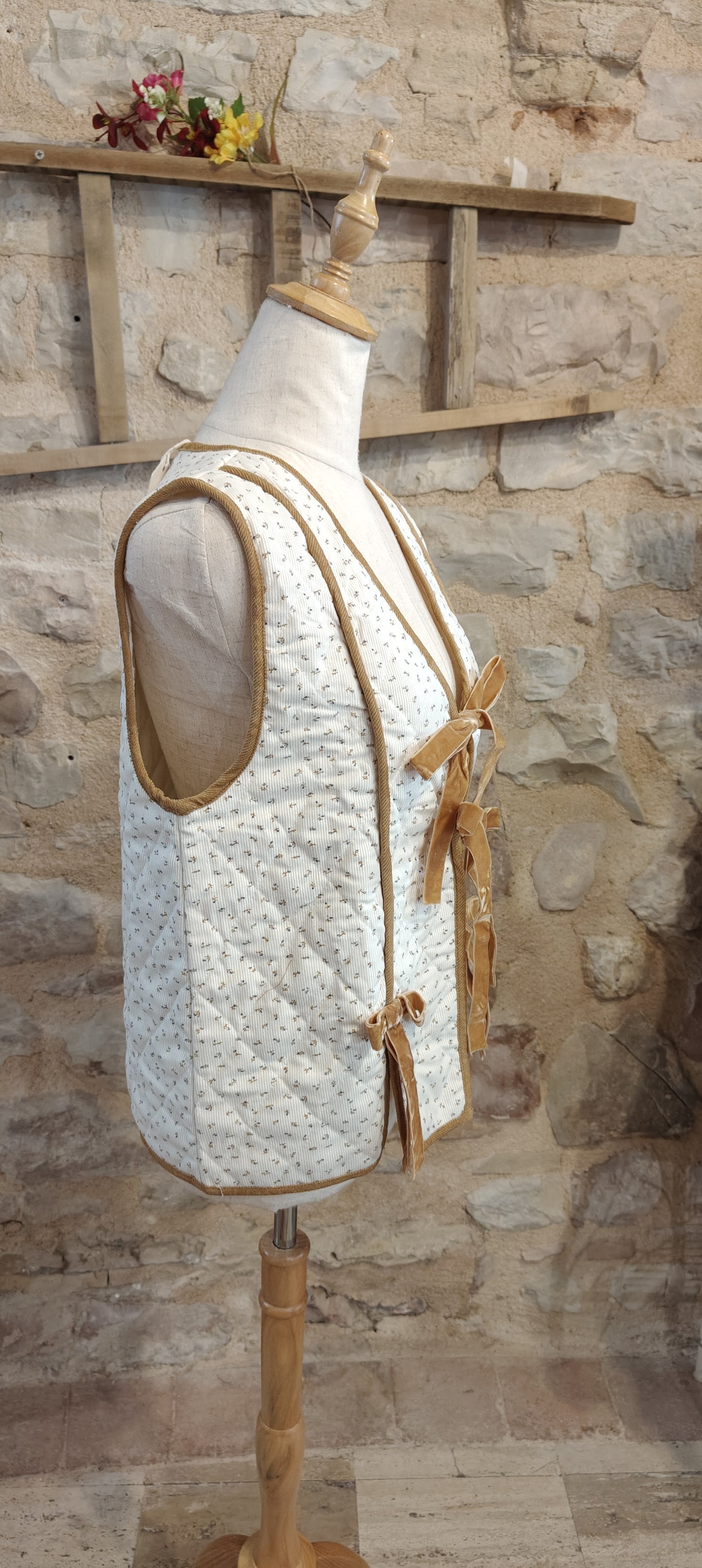 Gilet fiocchetti