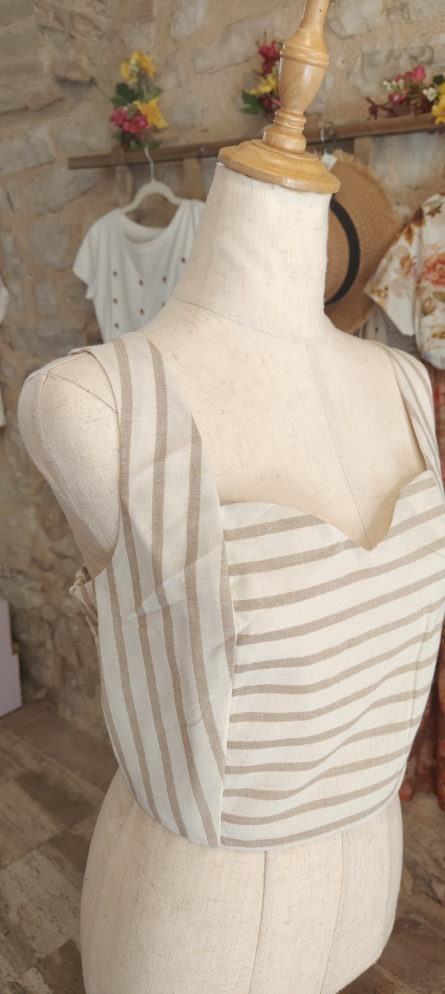 Top cuore (beige)