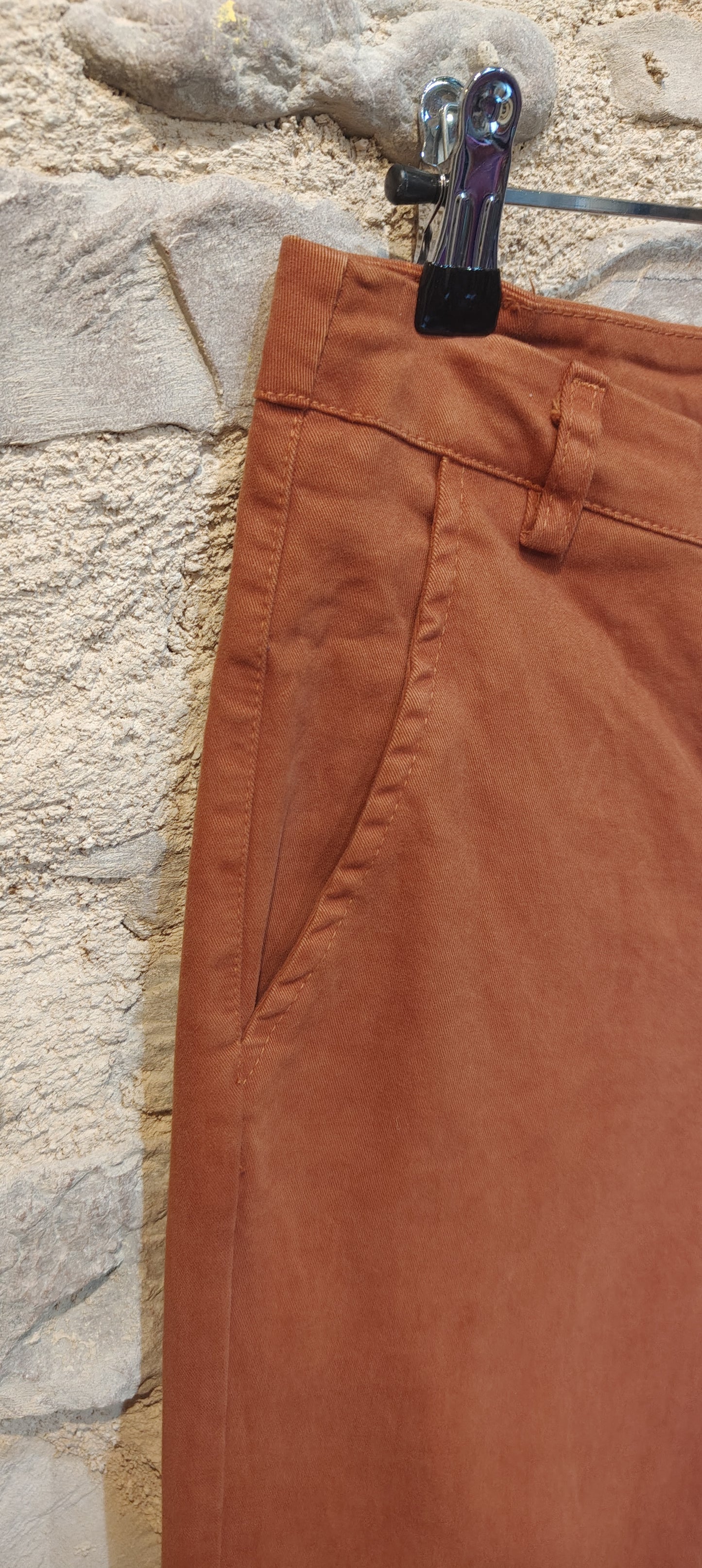 Pantaloni ruggine