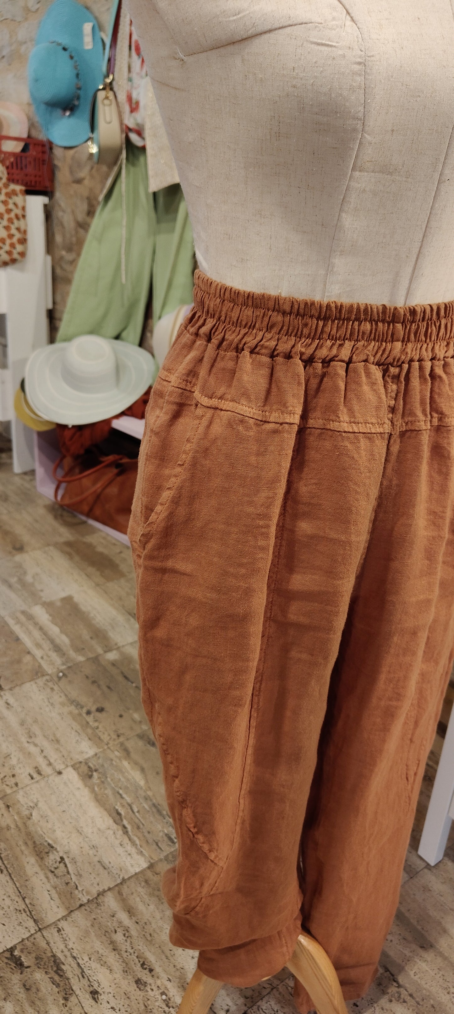Pantaloni terracotta
