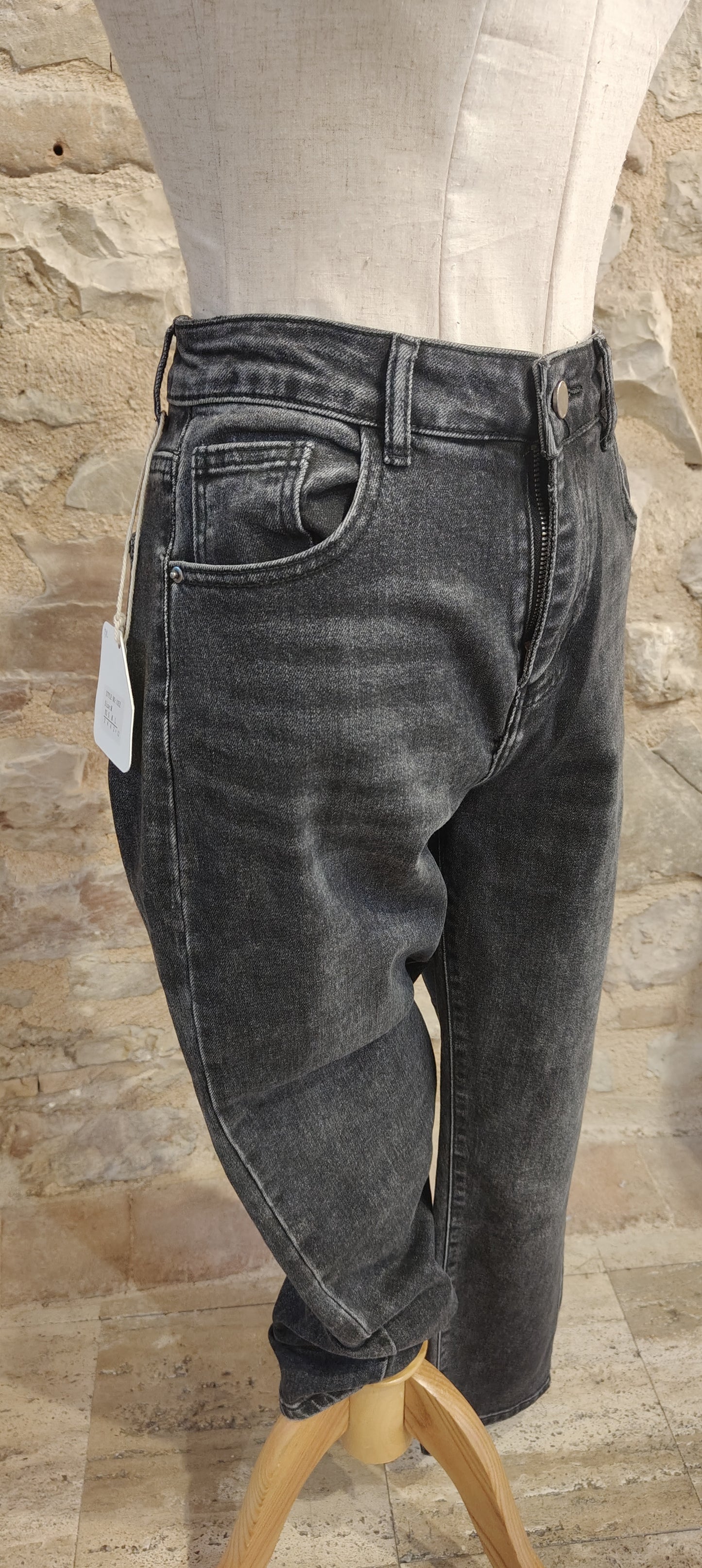 Jeans scuri